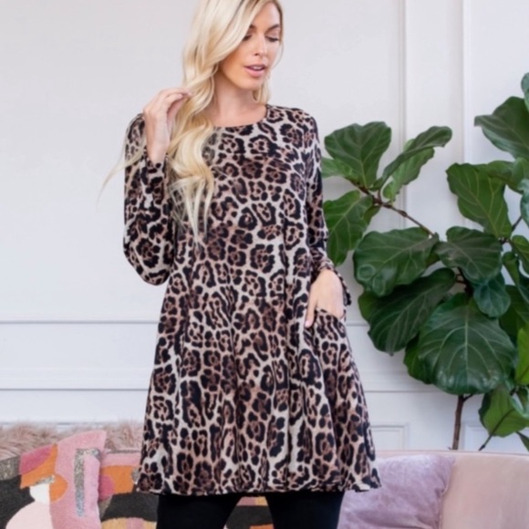 COPY - Leopard shirt with pockets women’s long sleeve - Picture 5 of 7